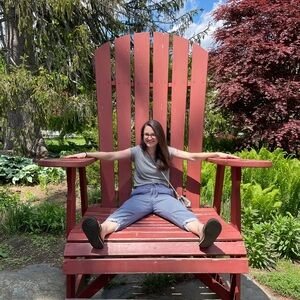 Meet your Posher, Lauren